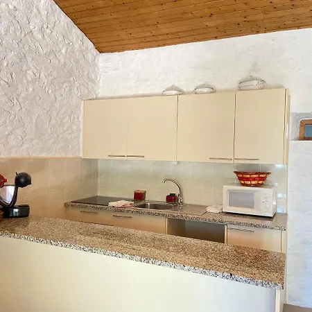 Tc Plums&Foals Farmhouse Chalet